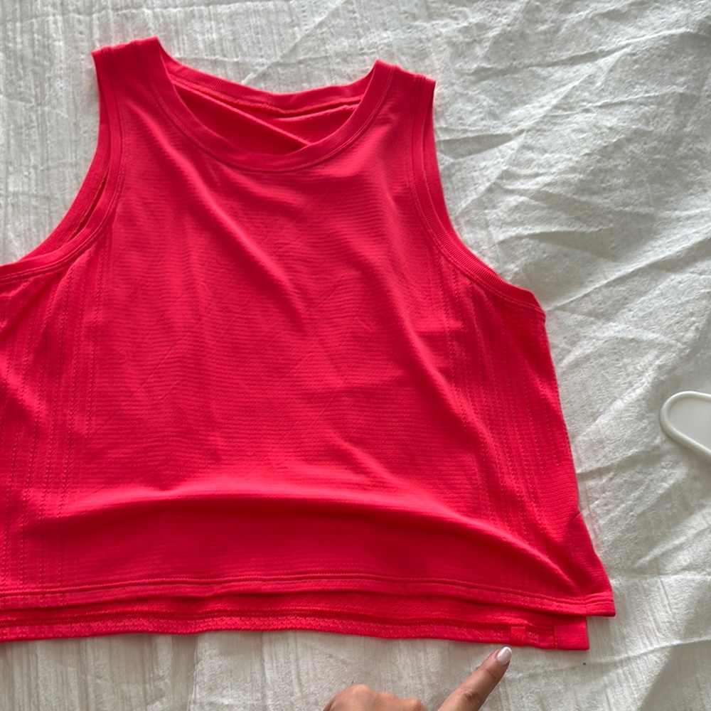 Lululemon Athletica Red Sleeveless Crop Tank